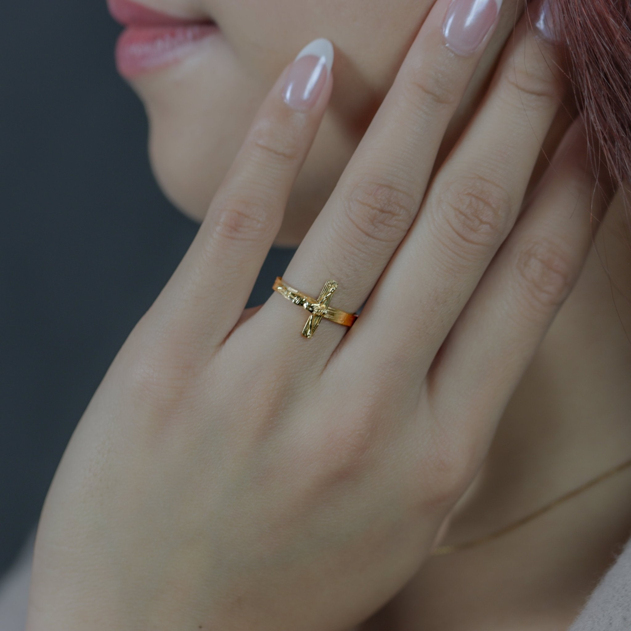 18k Gold Crucifix Ring - Delma Gold Jewelry