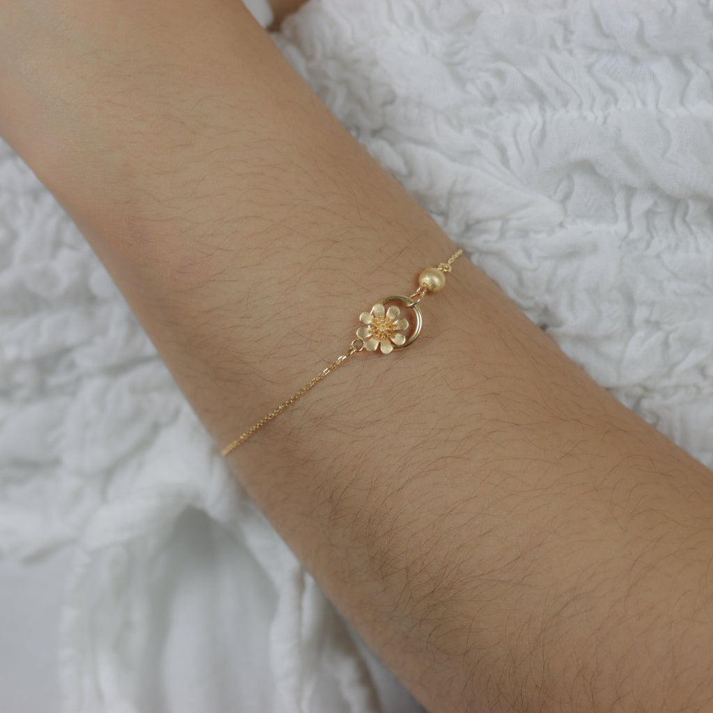 18k Gold Floral Charm Bracelet - Delma Gold Jewelry