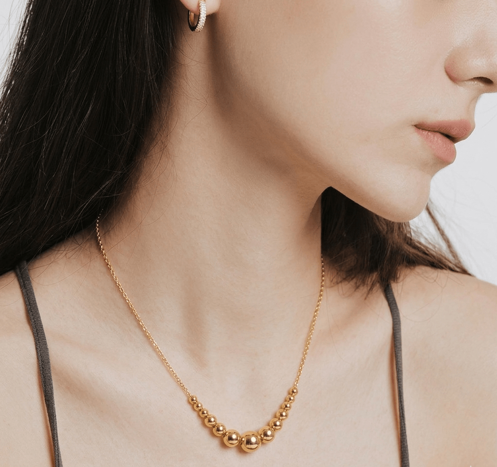 18K Gold Graduated Bead Necklace - Delma Gold Jewelry