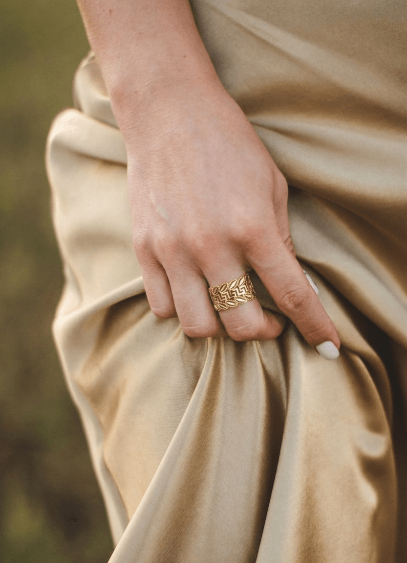 18k Gold Greek Key Leaf Ring - Delma Gold Jewelry
