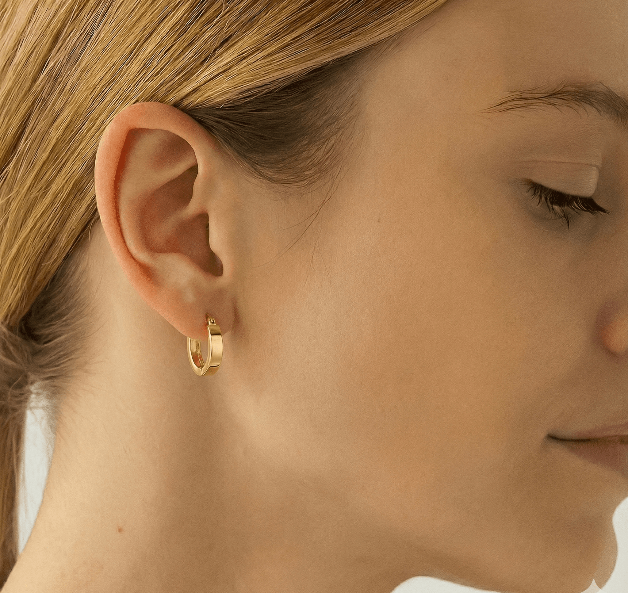 18k Gold Solid Hoop Earrings - Delma Gold Jewelry