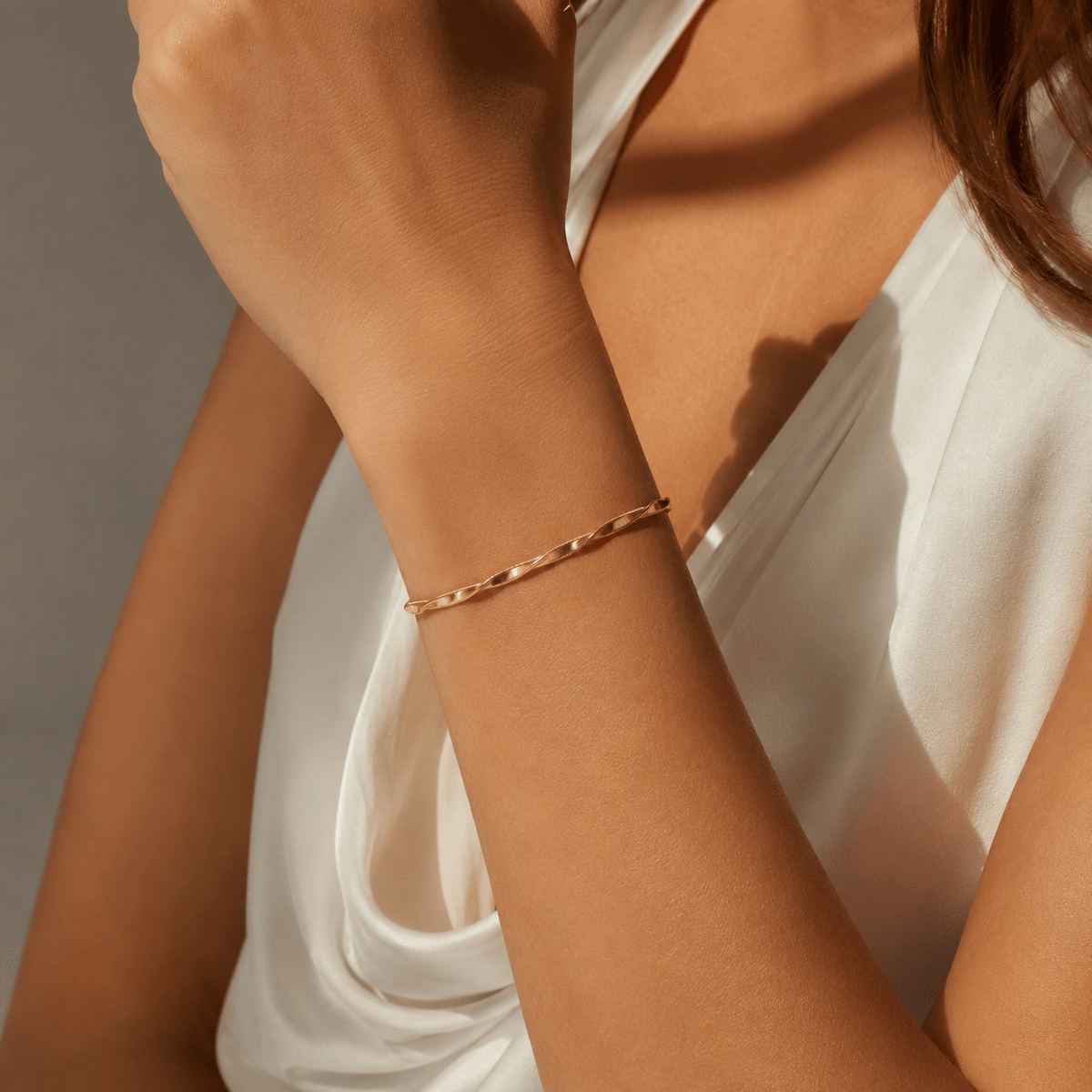 18K Gold Twisted Herringbone Bangles - Delma Gold Jewelry