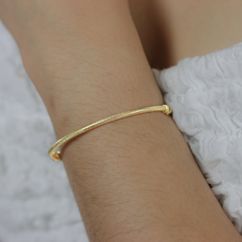 18k Gold Verona Mesh Bangle - Delma Gold Jewelry