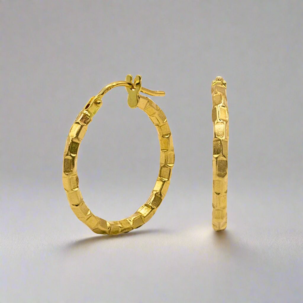 Boxed Elegance Gold Hoop Earring