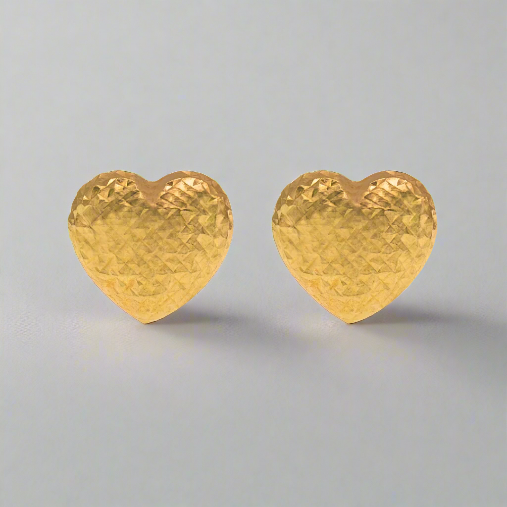 Endearing Heart Gold Earring