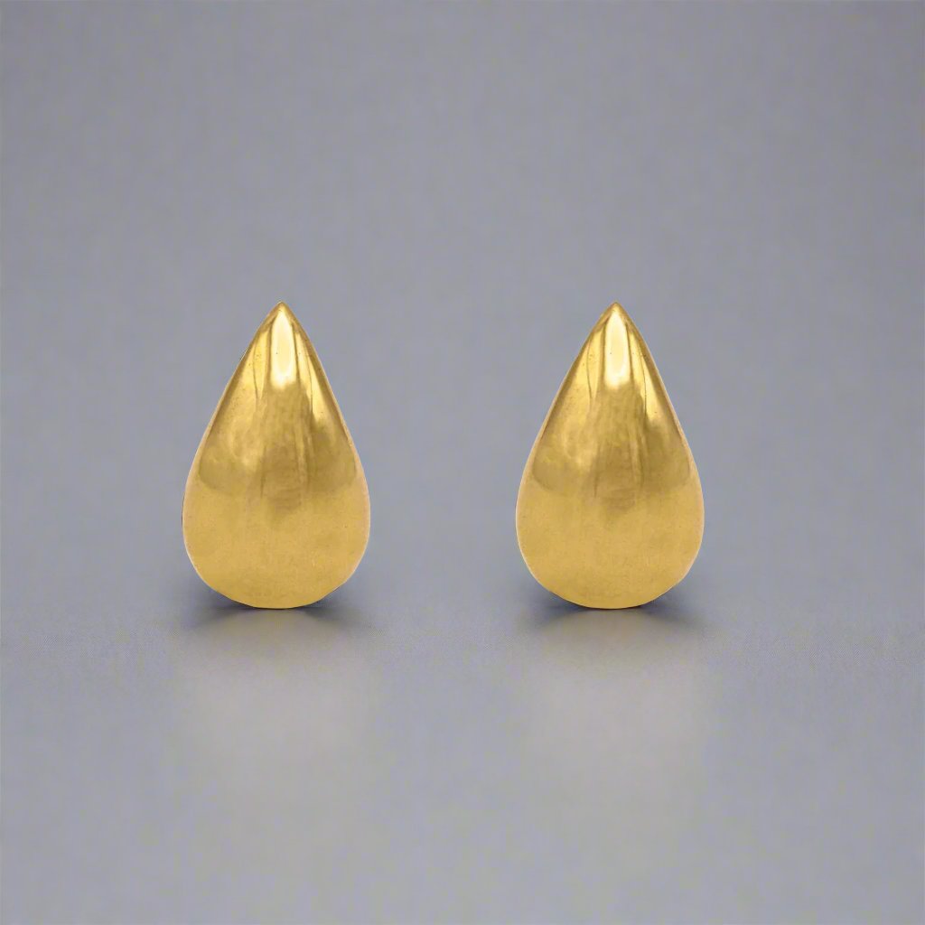 Pure Elegance Gold Teardrop Earring