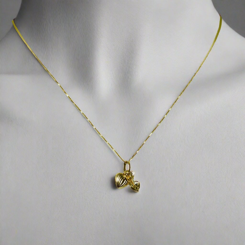 Charmed Trio 18k Gold Pendant - Delma Gold Jewelry