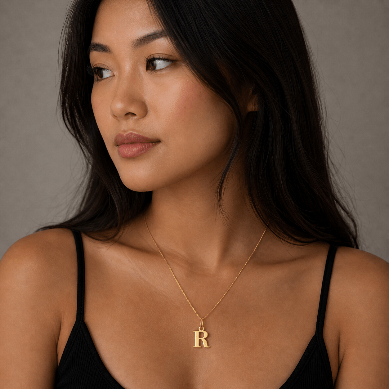 Signature Initial 18K Gold Letter Necklace – R - Delma Gold Jewelry
